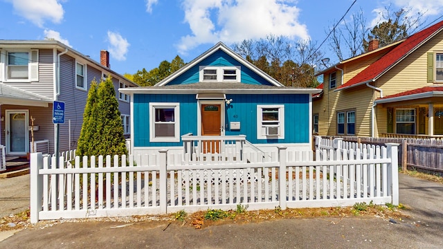 40 Penobscot St, Norwich, CT 06360 - bungalow-style house with cooling unit and a fenced front yard