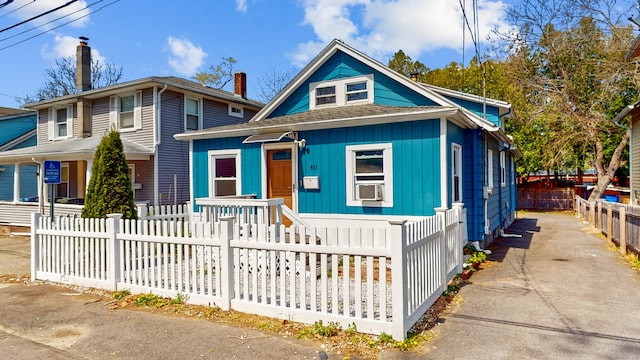 40 Penobscot St, Norwich, CT 06360 - bungalow-style house featuring a fenced front yard