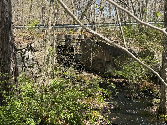 78 Airline Rd, Clinton, CT 06413