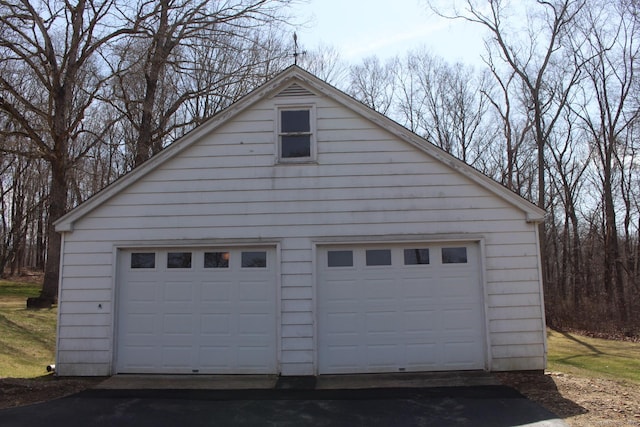 view of detached garage