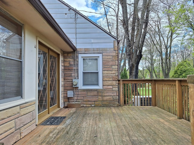 44 Old Plains Rd, Windham, CT 06226 - view of wooden deck