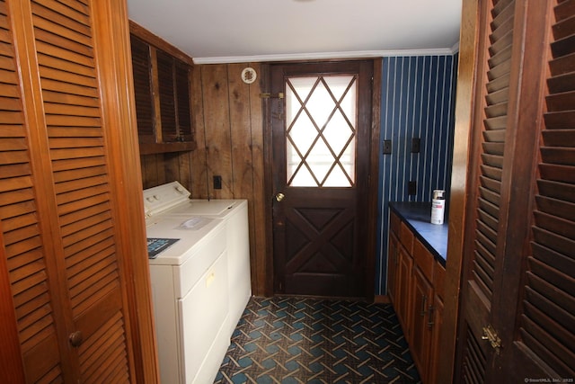 44 Old Plains Rd, Windham, CT 06226 - washroom with washer and dryer and laundry area