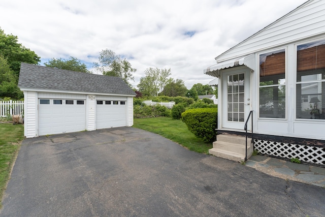 706 Ocean Ave, West Haven, CT 06516 - view of detached garage