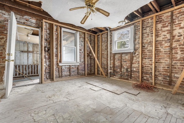miscellaneous room with ceiling fan