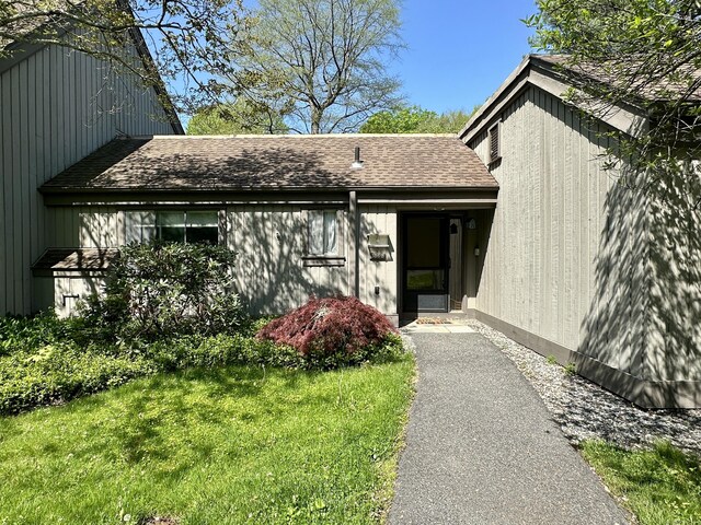336 Heritage Vlg Unit B, Southbury, CT 06488 - photo 2