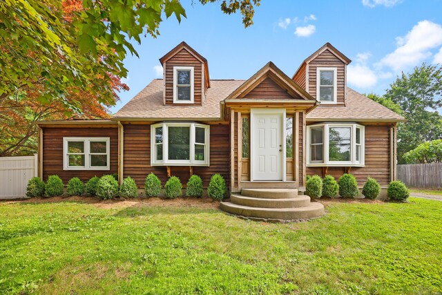 2851 Old Town Rd, Bridgeport, CT 06606 - view of front of home featuring a shingled roof