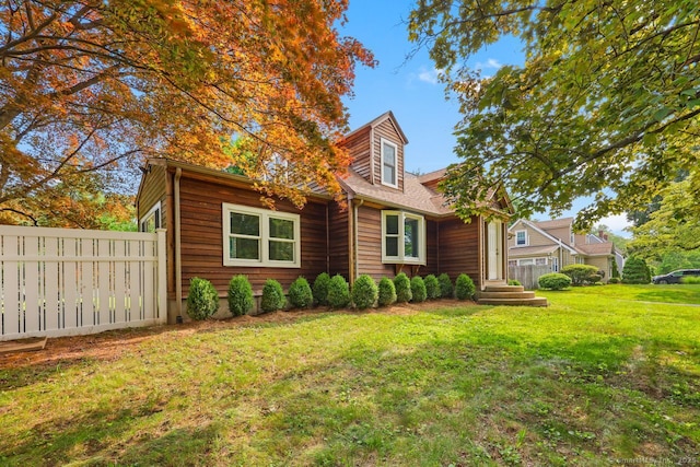 2851 Old Town Rd, Bridgeport, CT 06606 - view of front of property