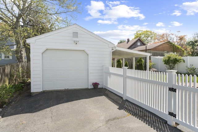 131 Vesper St, Fairfield, CT 06825 - detached garage with fence and aphalt driveway
