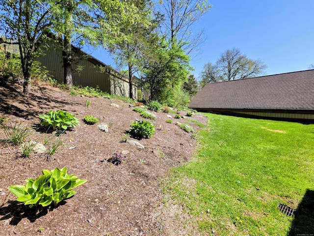 664C Heritage Vlg, Southbury, CT 06488 - view of yard