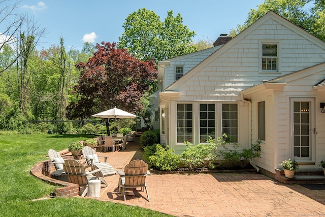 view of patio with outdoor dining space