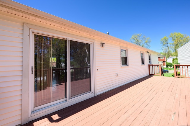 185 Daniel Rd, Hamden, CT 06517 - view of wooden terrace