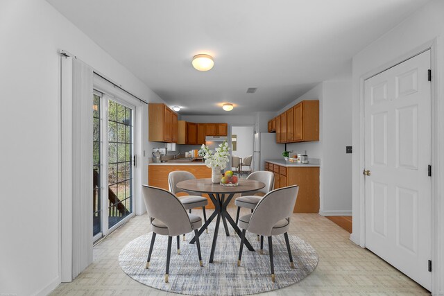 4 Davis Farm Rd, Clinton, CT 06413 - dining space featuring light flooring and baseboards