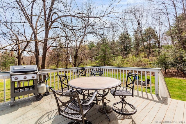 38 Black Bridge Rd, Newtown, CT 06482 - deck with outdoor dining space