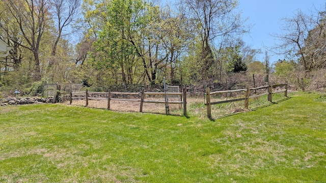 32 Great Hill Pond Rd, Portland, CT 06480 - view of yard with fence