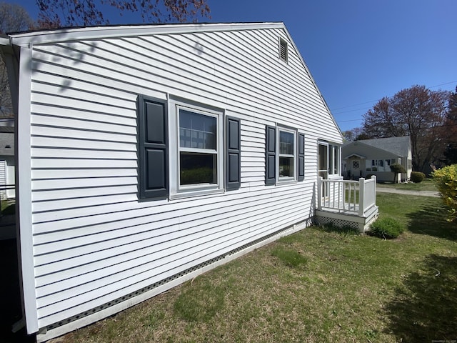318 Billow Rd, Old Lyme, CT 06371 - view of property exterior featuring a lawn