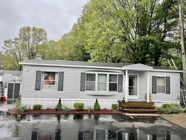 view of manufactured / mobile home