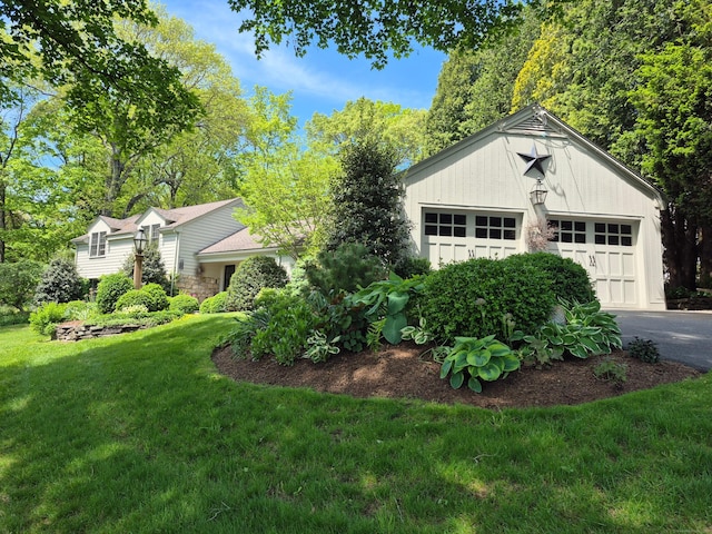 2 Ridgewood Dr, Danbury, CT 06811 - view of front of property with a front yard and a garage