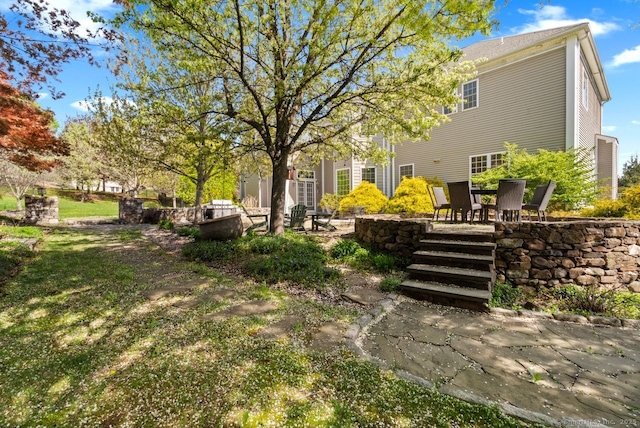 view of yard with a patio