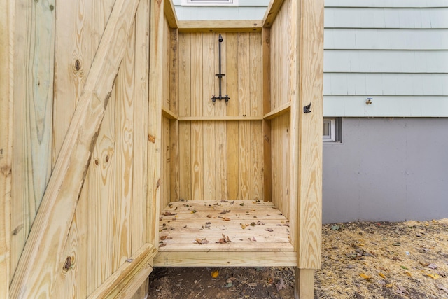 details featuring crawl space