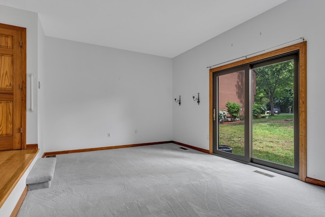 53 Cedar Knolls Dr Unit 53, Branford, CT 06405 - unfurnished room with carpet and baseboards