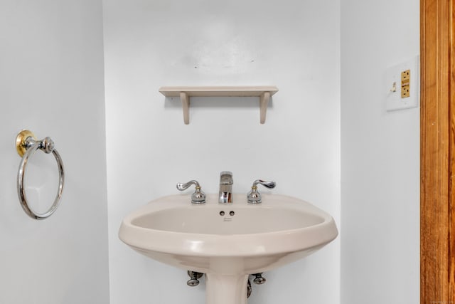 53 Cedar Knolls Dr Unit 53, Branford, CT 06405 - bathroom featuring a sink