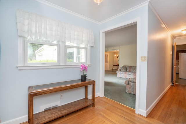 955 N Main St, West Hartford, CT 06117 - corridor with ornamental molding and baseboards