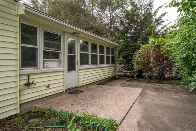 955 N Main St, West Hartford, CT 06117 - view of patio
