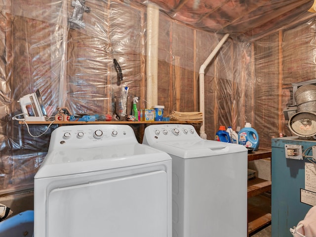 29 Washington Dr, Groton, CT 06340 - laundry area with washing machine and clothes dryer and laundry area
