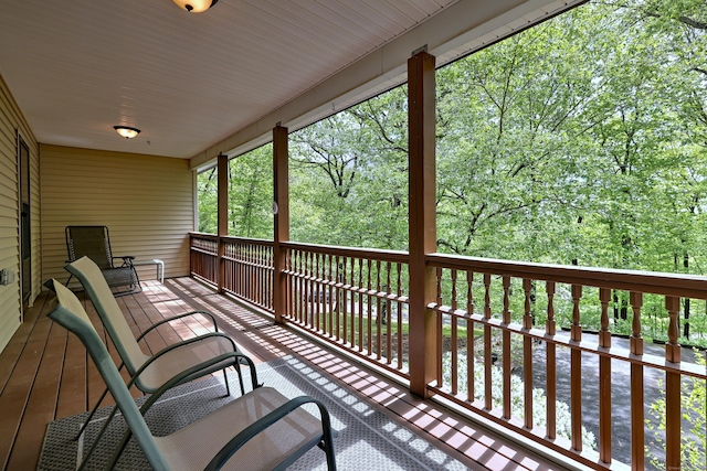 1540 Paradise Ave, Hamden, CT 06514 - view of balcony