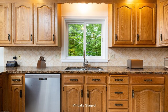 39 Amato Cir, Southington, CT 06489 - kitchen with dishwasher, a sink, backsplash, and dark stone countertops