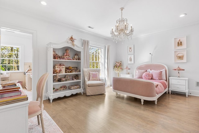 bedroom featuring a notable chandelier, light wood-style flooring, recessed lighting, visible vents, and ornamental molding