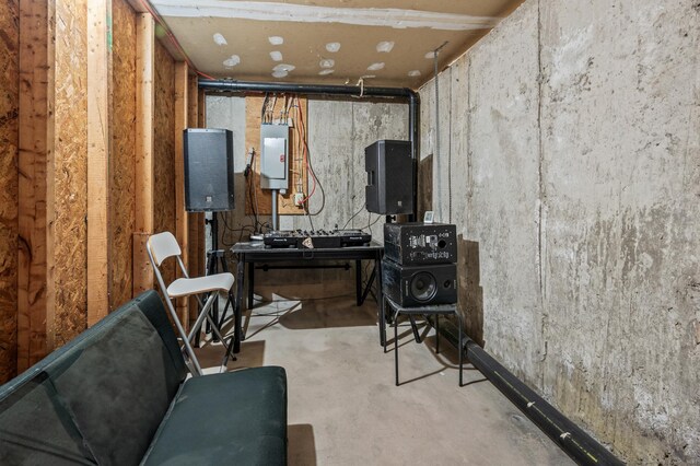 25 Deerwood Ln Unit 8, Waterbury, CT 06704 - office featuring electric panel and concrete floors