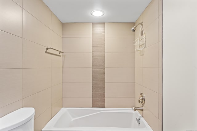 12 Boulevard Dr Unit 21-130, Danbury, CT 06810 - full bathroom with toilet and bathtub / shower combination