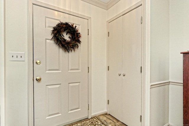 157 Kings Hwy Unit I, Milford, CT 06460 - interior space with light wood-style floors, baseboards, and ornamental molding