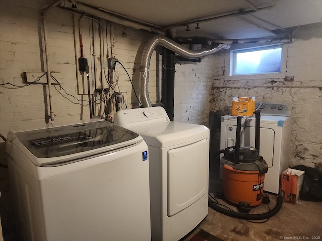 248-250 Howard Ave, New Haven, CT 06519 - washroom with independent washer and dryer