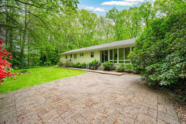 26 Converse Rd, Bolton, CT 06043 - ranch-style home with a front lawn