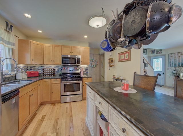 11 Stone House Dr, Plainfield, CT 06354 - photo 8