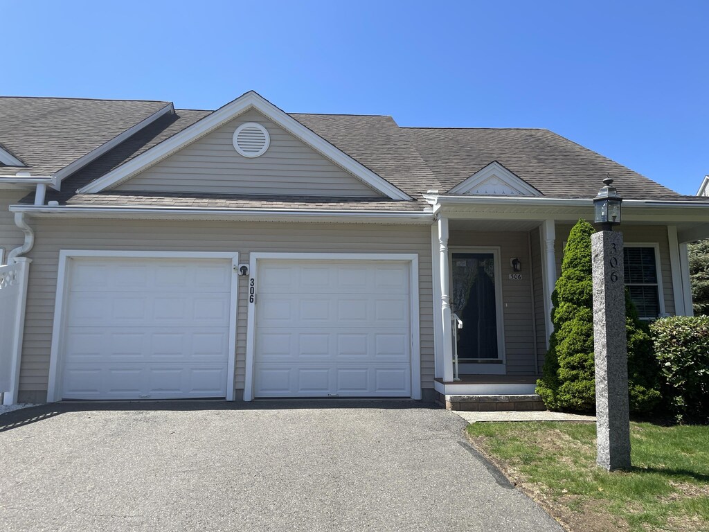 306 Spruce Hill Dr, Oxford, CT 06478 - photo 1