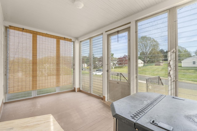 view of sunroom / solarium