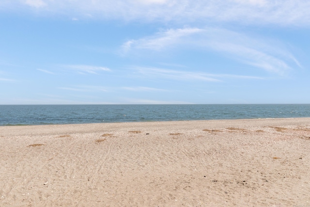 39 Wildemere Ave, Milford, CT 06460 - water view featuring a beach view