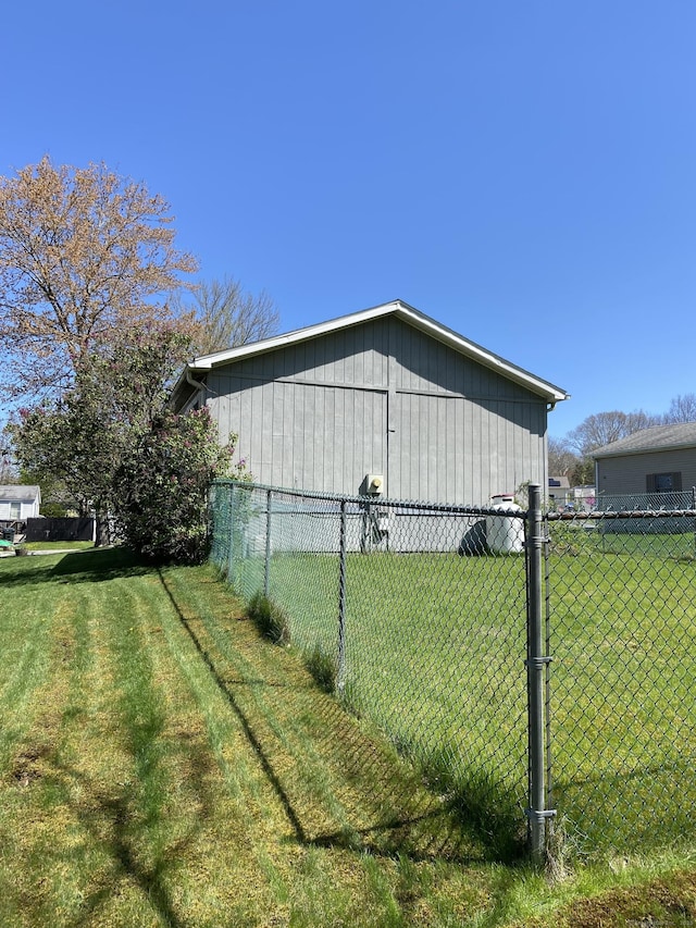 20 Connecticut Dr, Plainfield, CT 06374 - view of property exterior