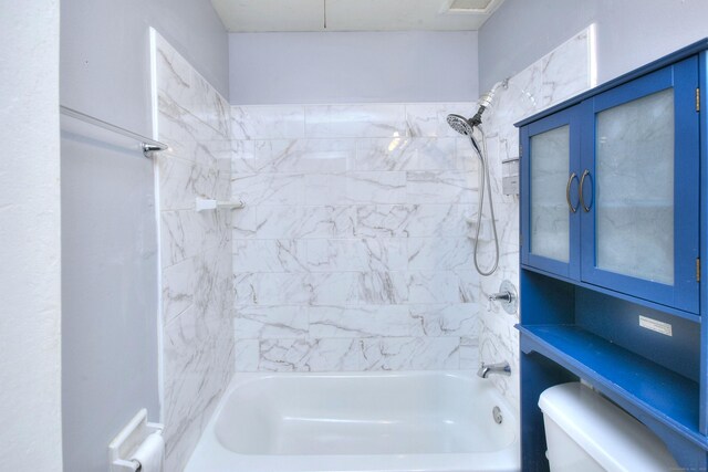 50 Greenhouse Rd Unit 17A, Bridgeport, CT 06606 - bathroom with toilet and shower / bath combination