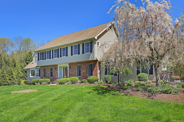 4 Walnut Ridge Rd, New Fairfield, CT 06812 - colonial inspired home featuring brick siding and a front yard