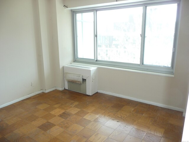 100 York St Unit 9H, New Haven, CT 06511 - empty room featuring baseboards