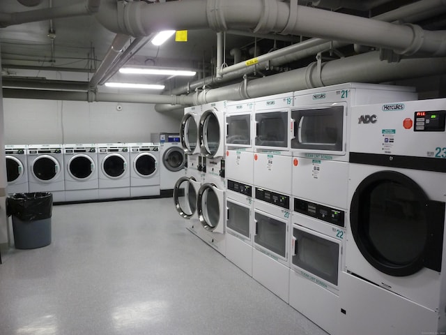 100 York St Unit 9H, New Haven, CT 06511 - shared laundry area featuring stacked washer and dryer and independent washer and dryer