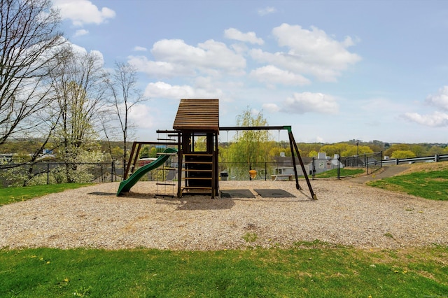 55 Mill Plain Rd Unit 8-1, Danbury, CT 06811 - view of jungle gym