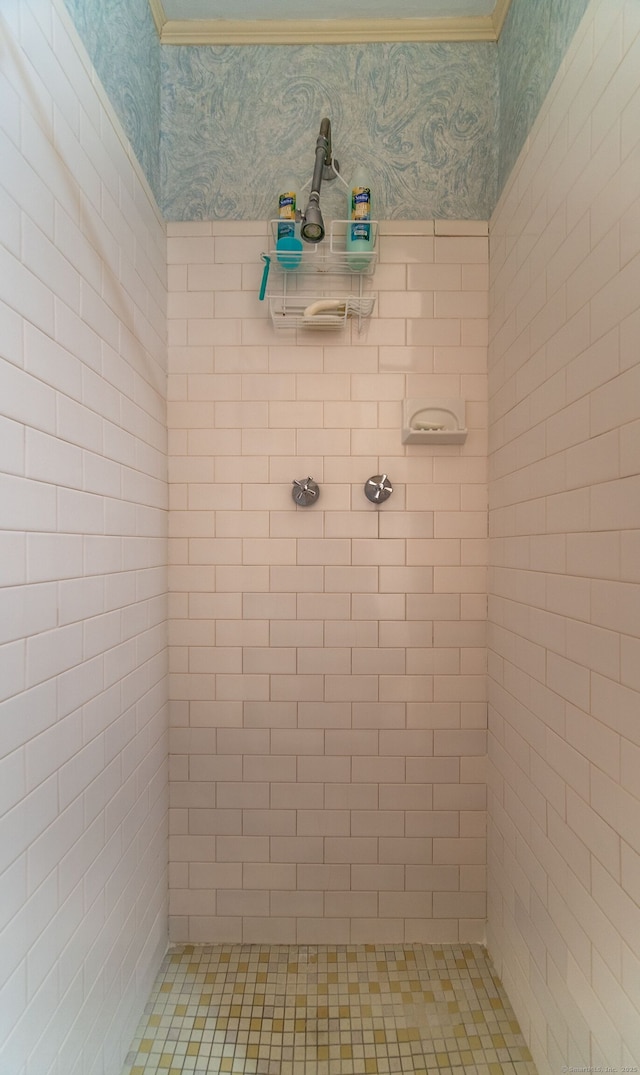 496 Whitney Ave Unit 1C, New Haven, CT 06511 - bathroom with wallpapered walls and a tile shower