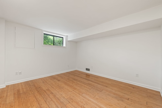 16 Wakerobin Rd, Norwalk, CT 06851 - unfurnished room featuring baseboards and light wood-style floors