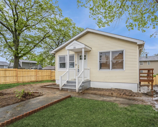 75 Edwards St, Bridgeport, CT 06606 - view of bungalow-style home