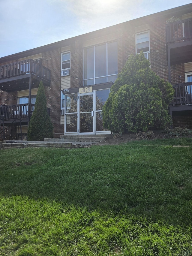 view of building exterior